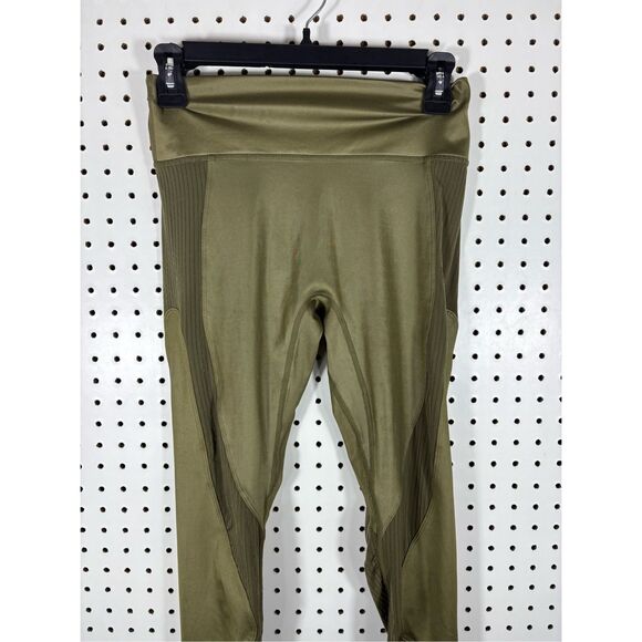 Fabletics contour leggings & sports b r a top matching set size - Picture 6 of 8